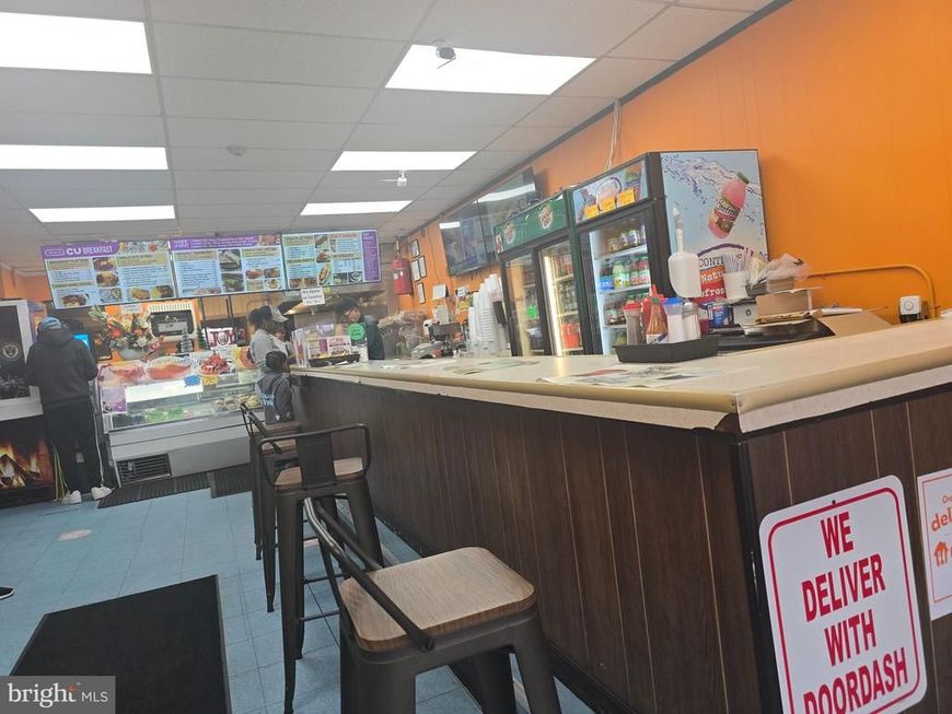 15 E Chelten Avenue, Philadelphia, PA 19144 Main Photo