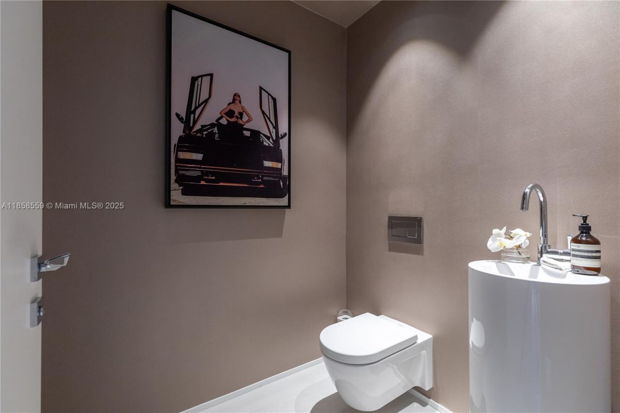 1000 Biscayne Blvd, Unit 3502, Miami, FL 33132 Photo