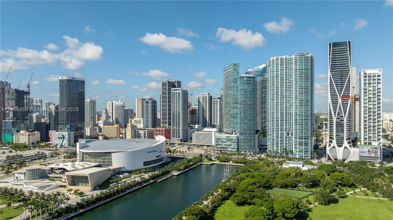 1000 Biscayne Blvd, Unit 3502, Miami, FL 33132 Photo