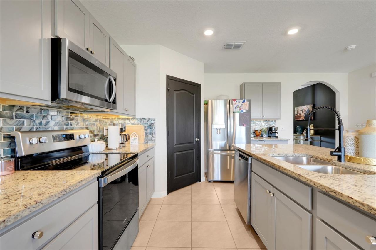 9654 Black Walnut Drive, Clermont, FL 34715 Photo