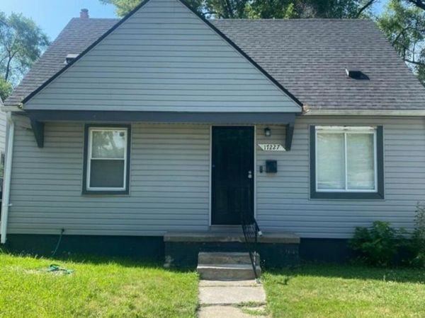 17227 Curtis Street, Detroit, MI 48235