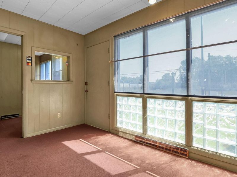 3049 Cleveland Avenue, Columbus, OH 43224 Photo 14