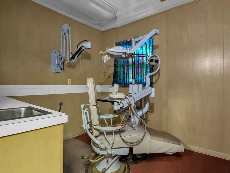 3049 Cleveland Avenue, Columbus, OH 43224 Photo 20