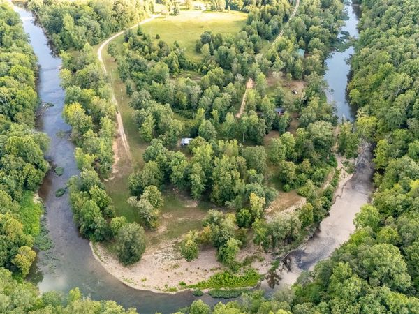 559 Tablerock Rd, Hohenwald, TN 38462