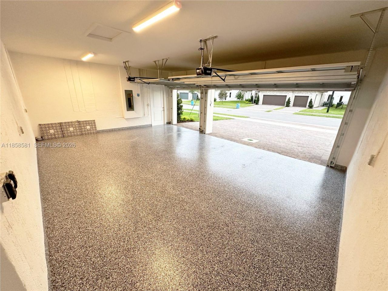 12239 SW 43rd St, Davie, FL 33330 Photo