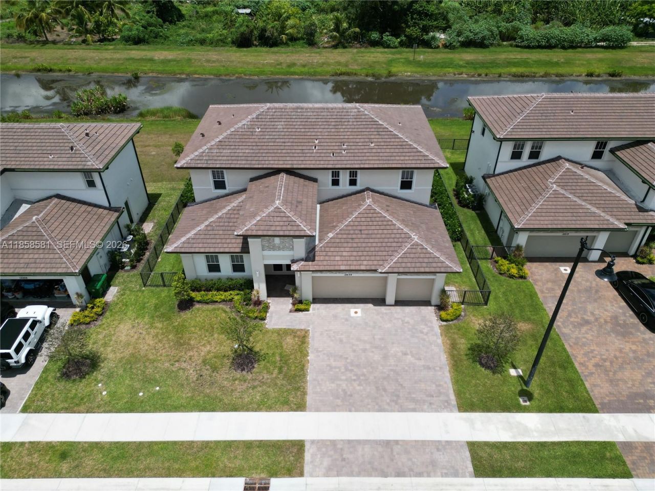 12239 SW 43rd St, Davie, FL 33330 Photo