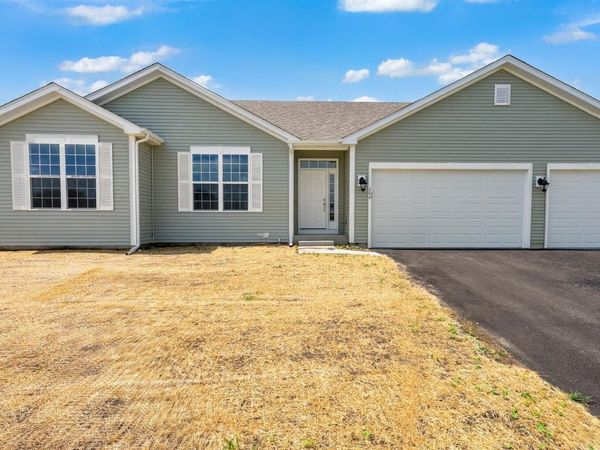 206 Cress Creek Trail, POPLAR GROVE, IL 61065