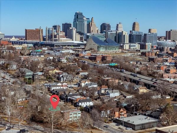 2024 Summit Street, Kansas City, MO 64108