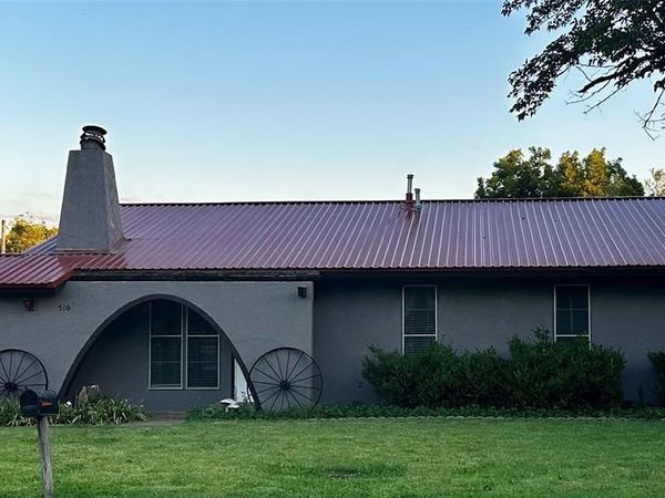 510 E Pecan Street, Seymour, TX 76380