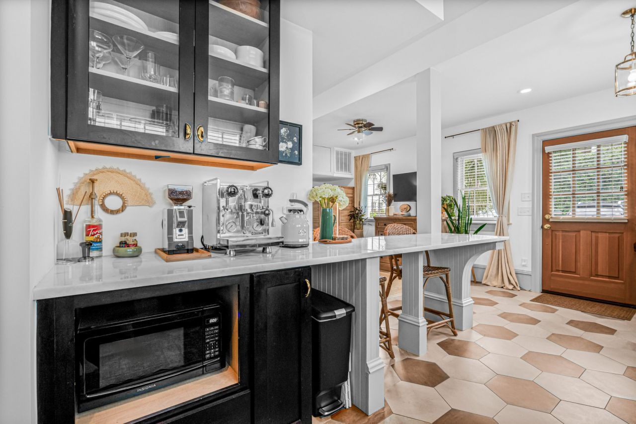 35 Society Street Photo 10