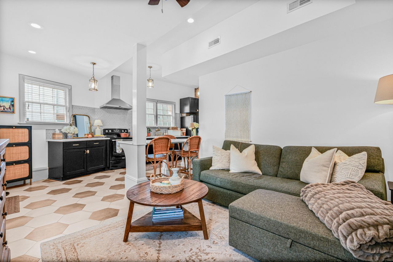 35 Society Street Photo 12