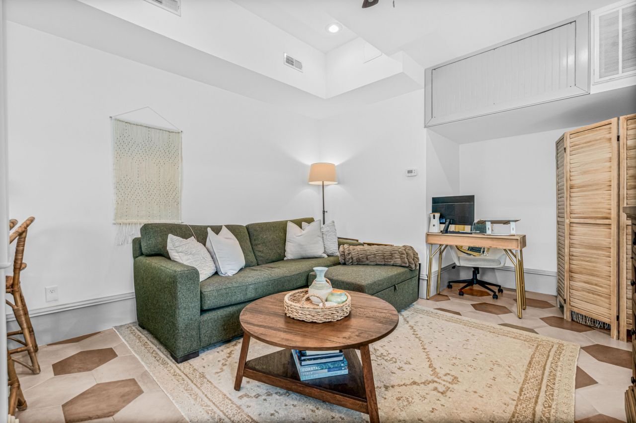 35 Society Street Photo 13