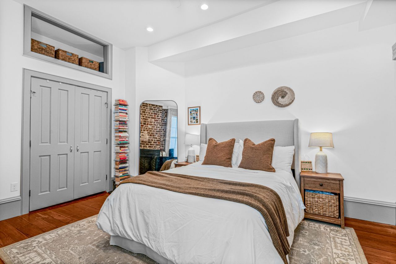 35 Society Street Photo 17