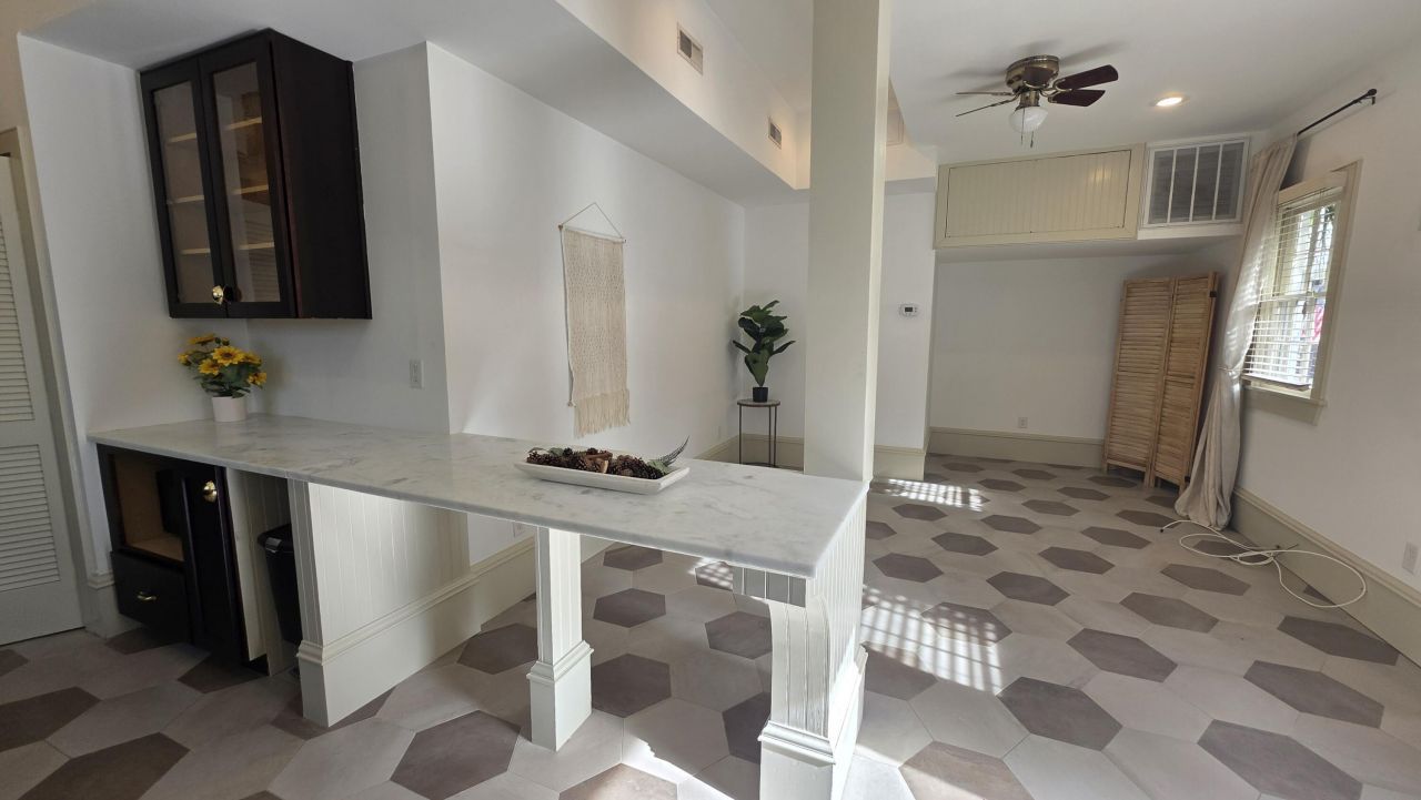 35 Society Street Photo 25