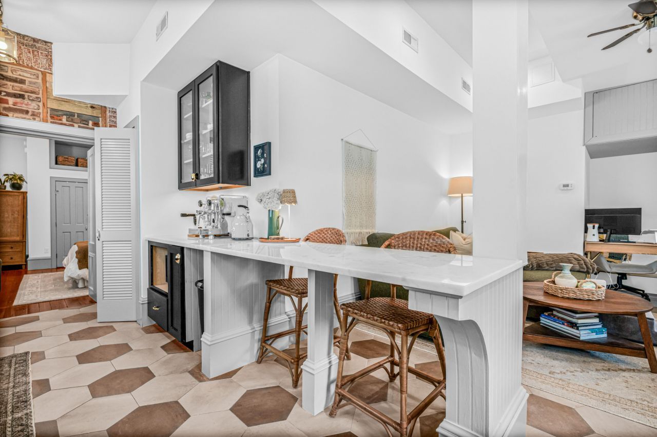 35 Society Street Photo 6