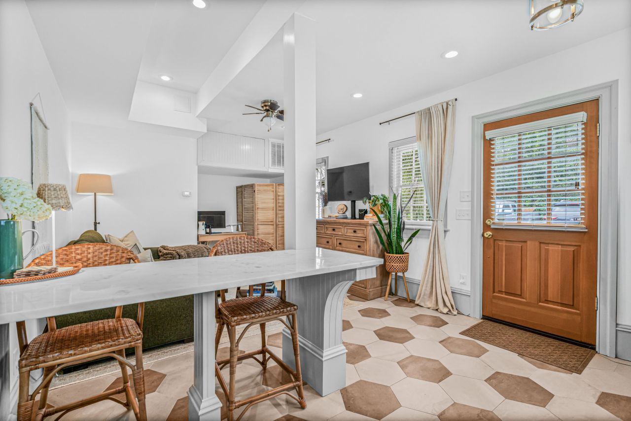 35 Society Street Photo 7