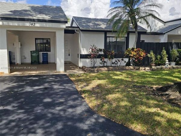 343 Fairway Cir, Unit 63, Weston, FL 33326