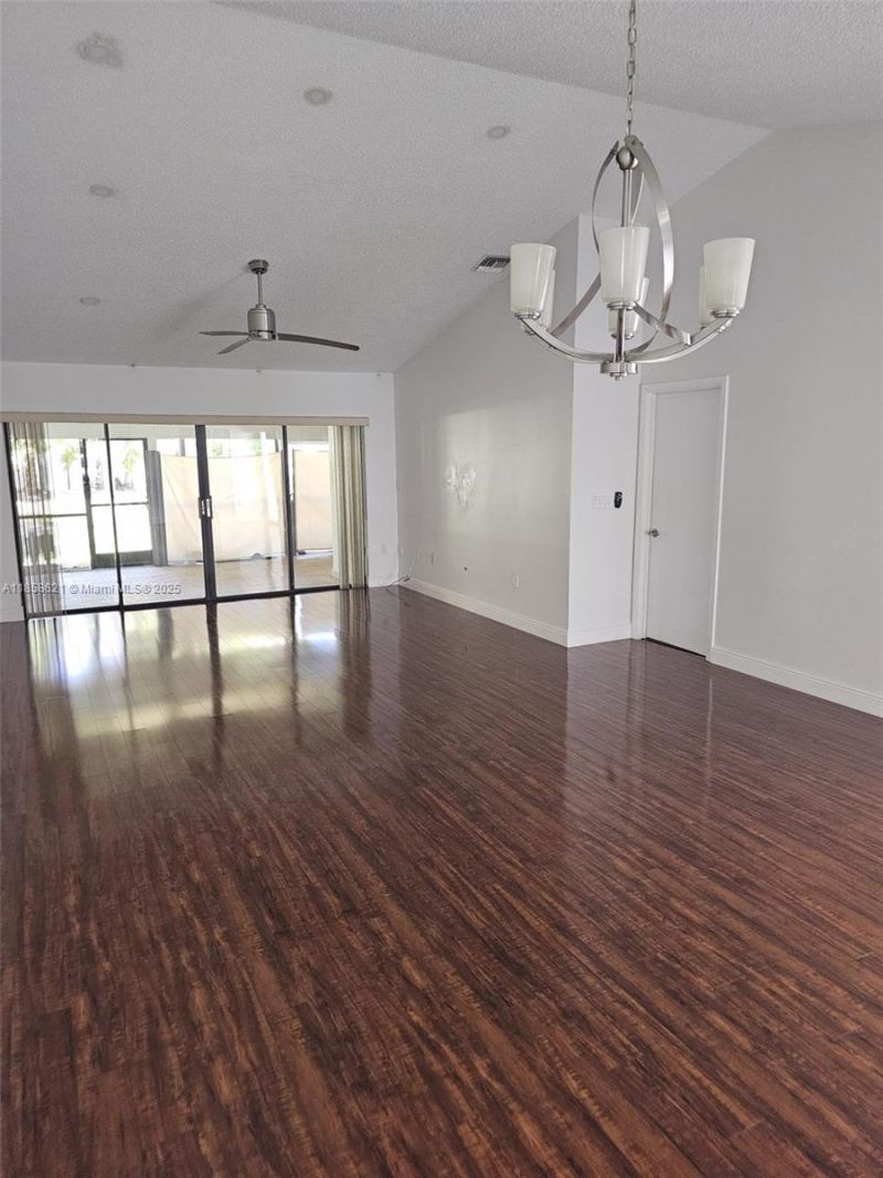 343 Fairway Cir, Unit 63, Weston, FL 33326 Photo