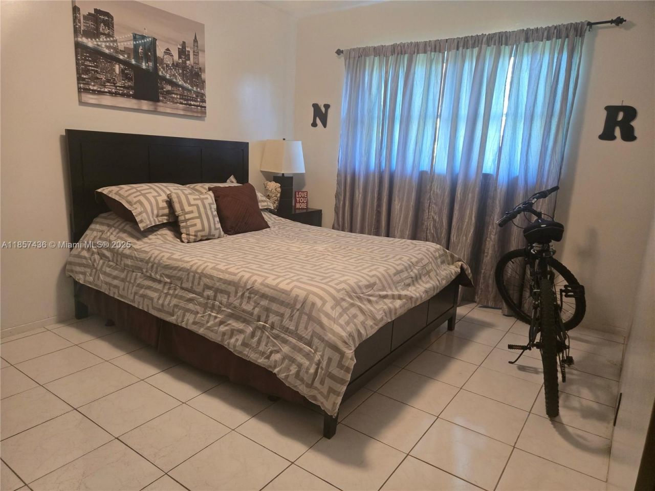 1001 Hillcrest Ct, Unit 302, Hollywood, FL 33021 Photo