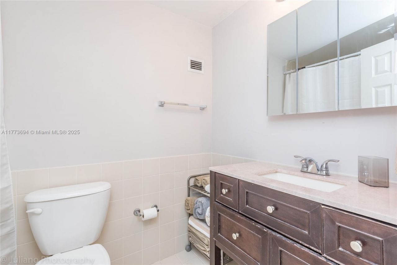 3505 S Ocean Dr, Unit 504, Hollywood, FL 33019 Photo