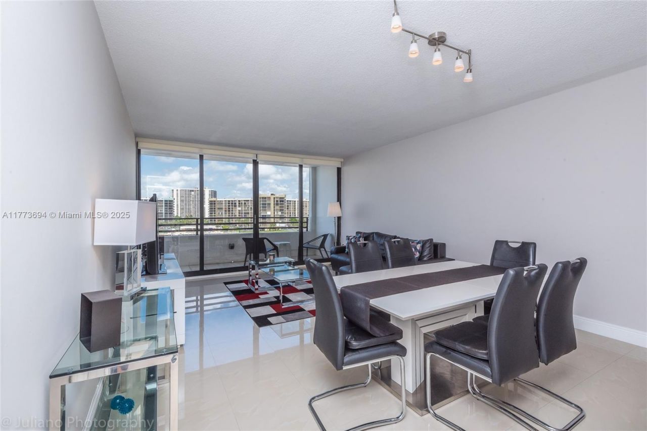 3505 S Ocean Dr, Unit 504, Hollywood, FL 33019 Photo