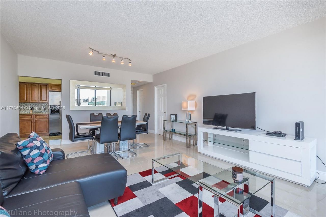 3505 S Ocean Dr, Unit 504, Hollywood, FL 33019 Photo