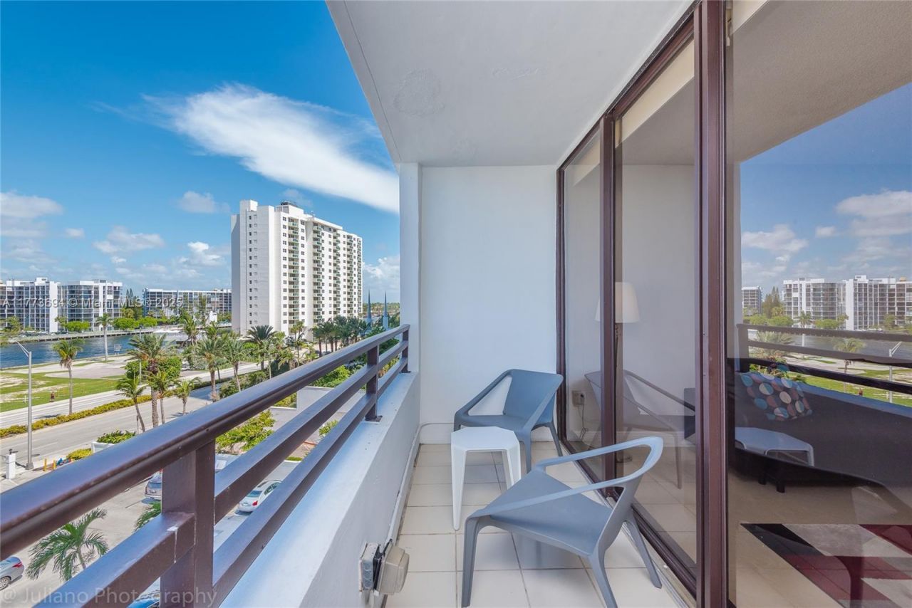 3505 S Ocean Dr, Unit 504, Hollywood, FL 33019 Photo