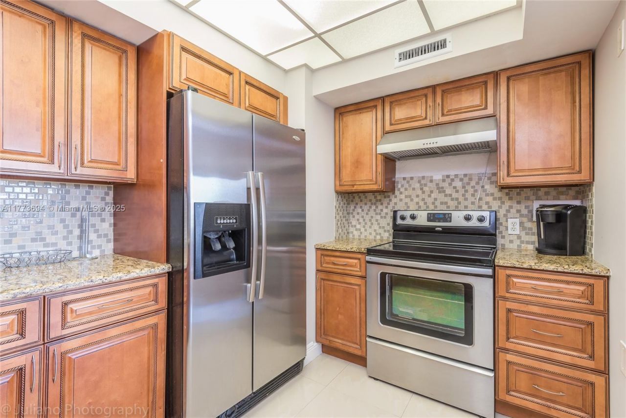 3505 S Ocean Dr, Unit 504, Hollywood, FL 33019 Photo