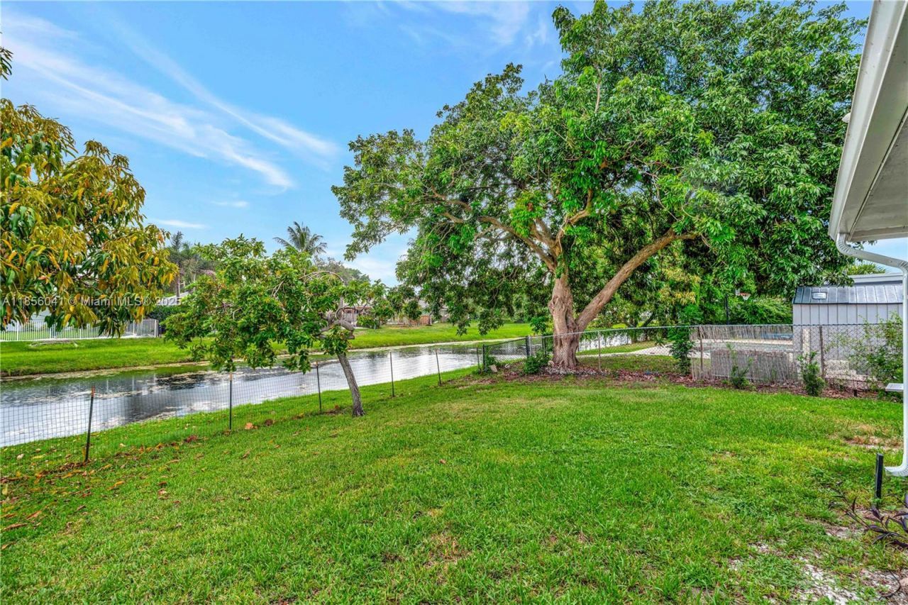 553 Riverside Drive, Palm Beach Gardens, FL 33410 Photo