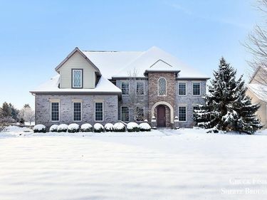 7286 Storey Book Lane SE, Ada, MI 49301