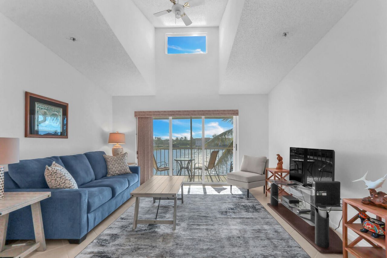 4468 NE Ocean Boulevard, Unit F-3, Jensen Beach, FL 34957 Photo