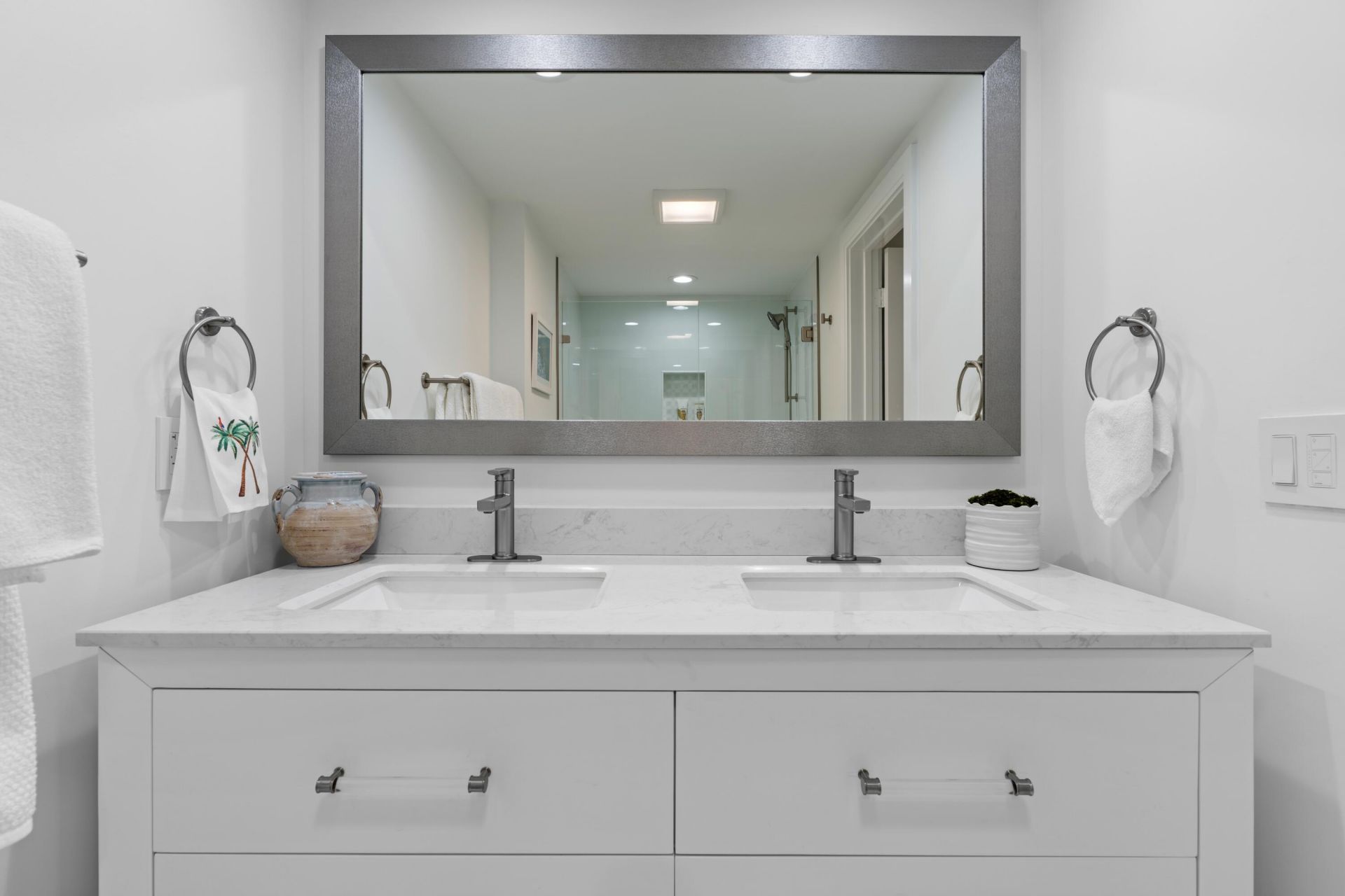 170 N Ocean Boulevard, Unit 208, Palm Beach, FL 33480 Photo