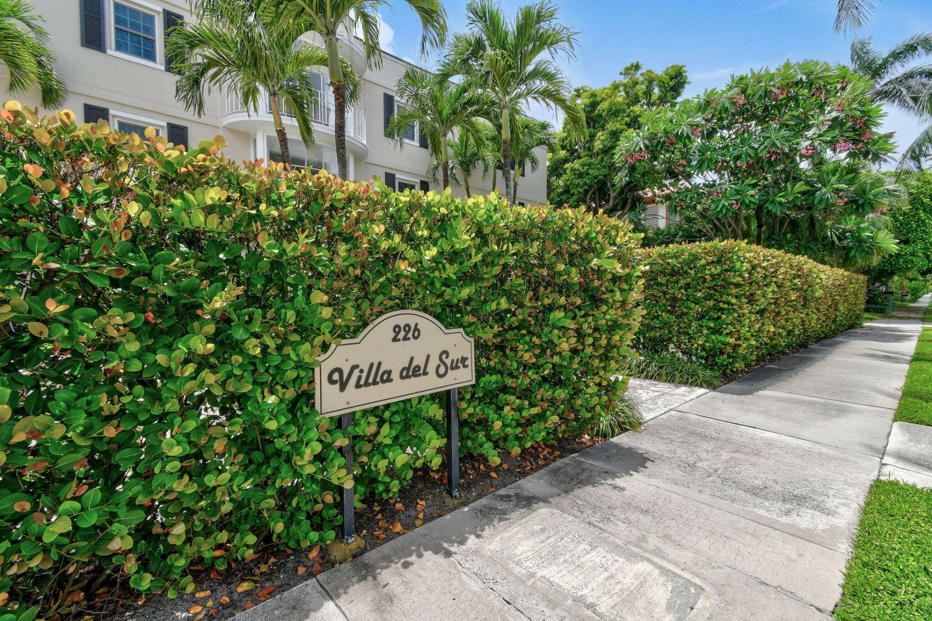 226 Brazilian Avenue, Unit 2 D, Palm Beach, FL 33480 Photo