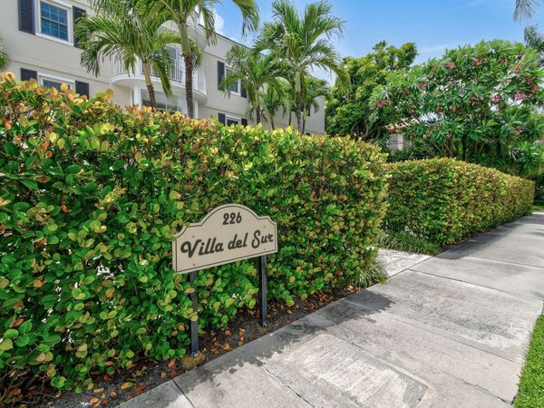 226 Brazilian Avenue, Unit 2 D, Palm Beach, FL 33480