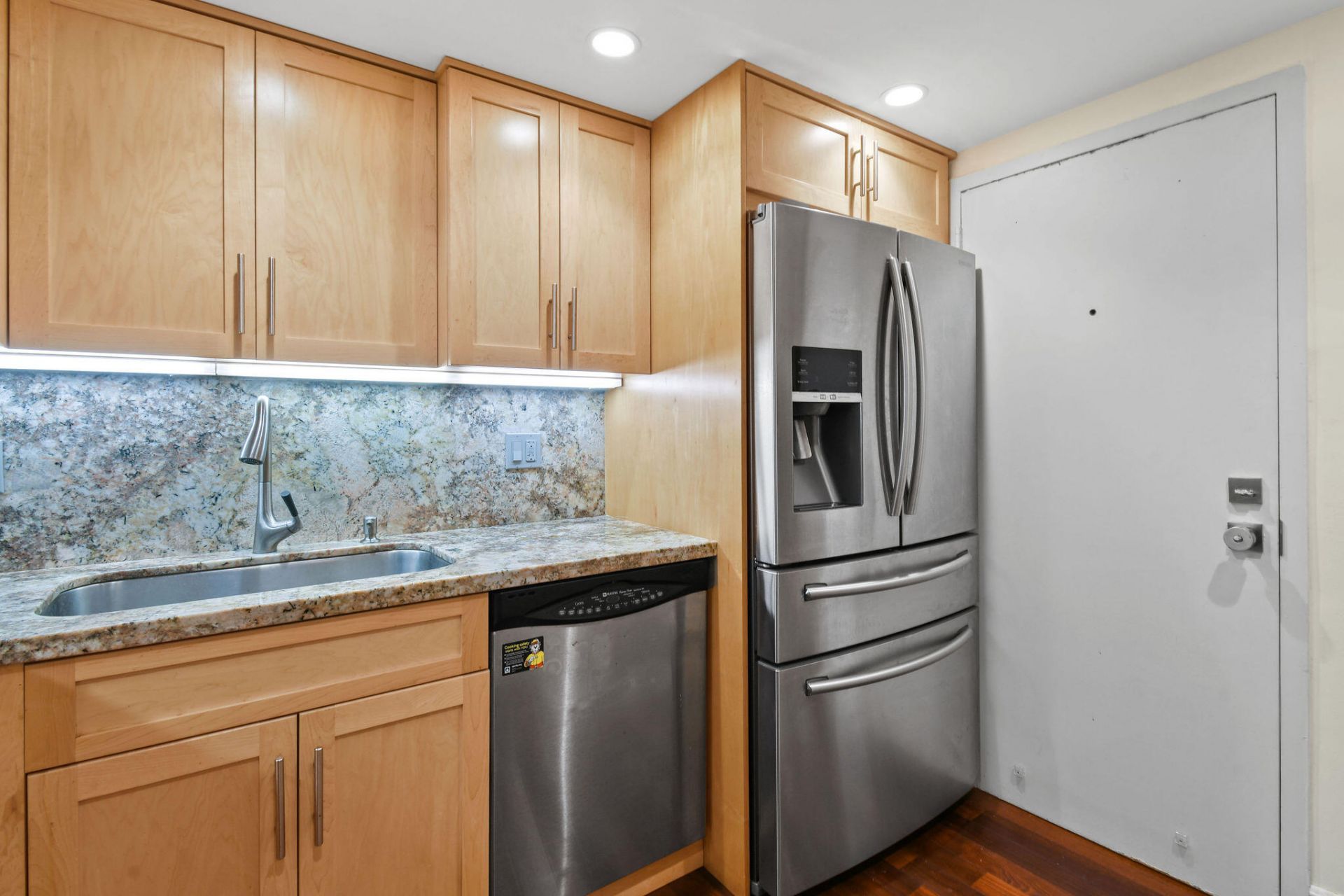 226 Brazilian Avenue, Unit 2 D, Palm Beach, FL 33480 Photo