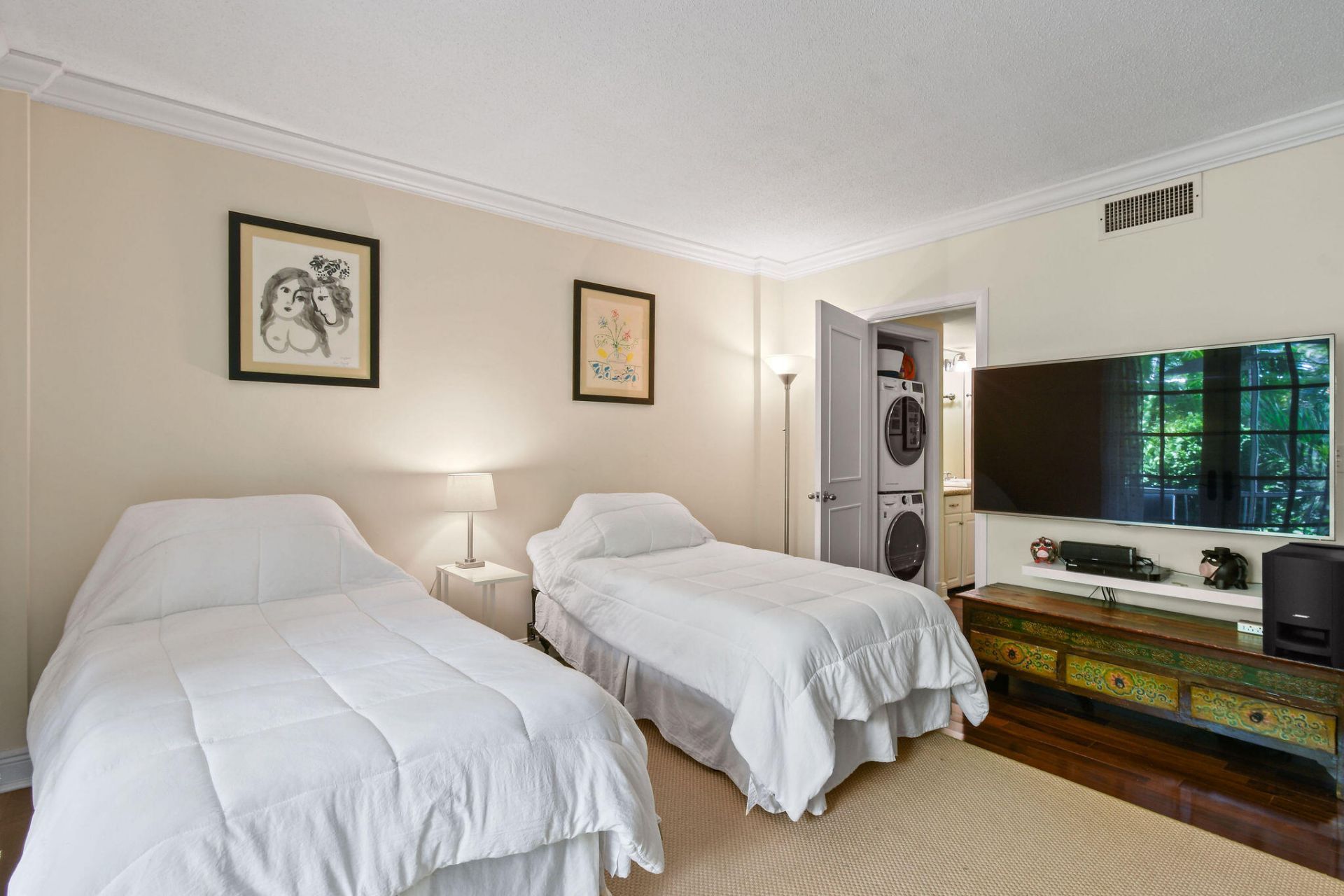 226 Brazilian Avenue, Unit 2 D, Palm Beach, FL 33480 Photo