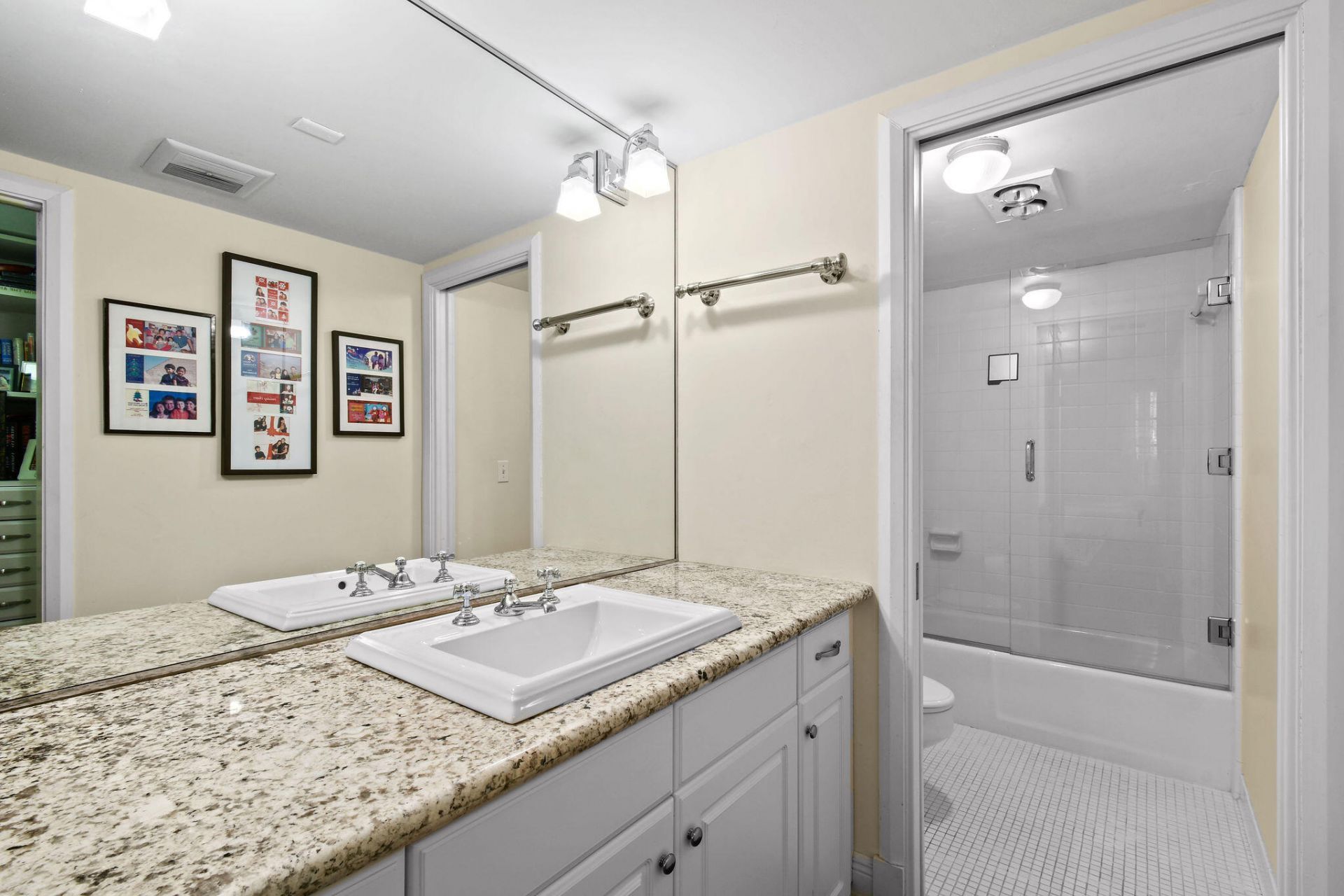 226 Brazilian Avenue, Unit 2 D, Palm Beach, FL 33480 Photo