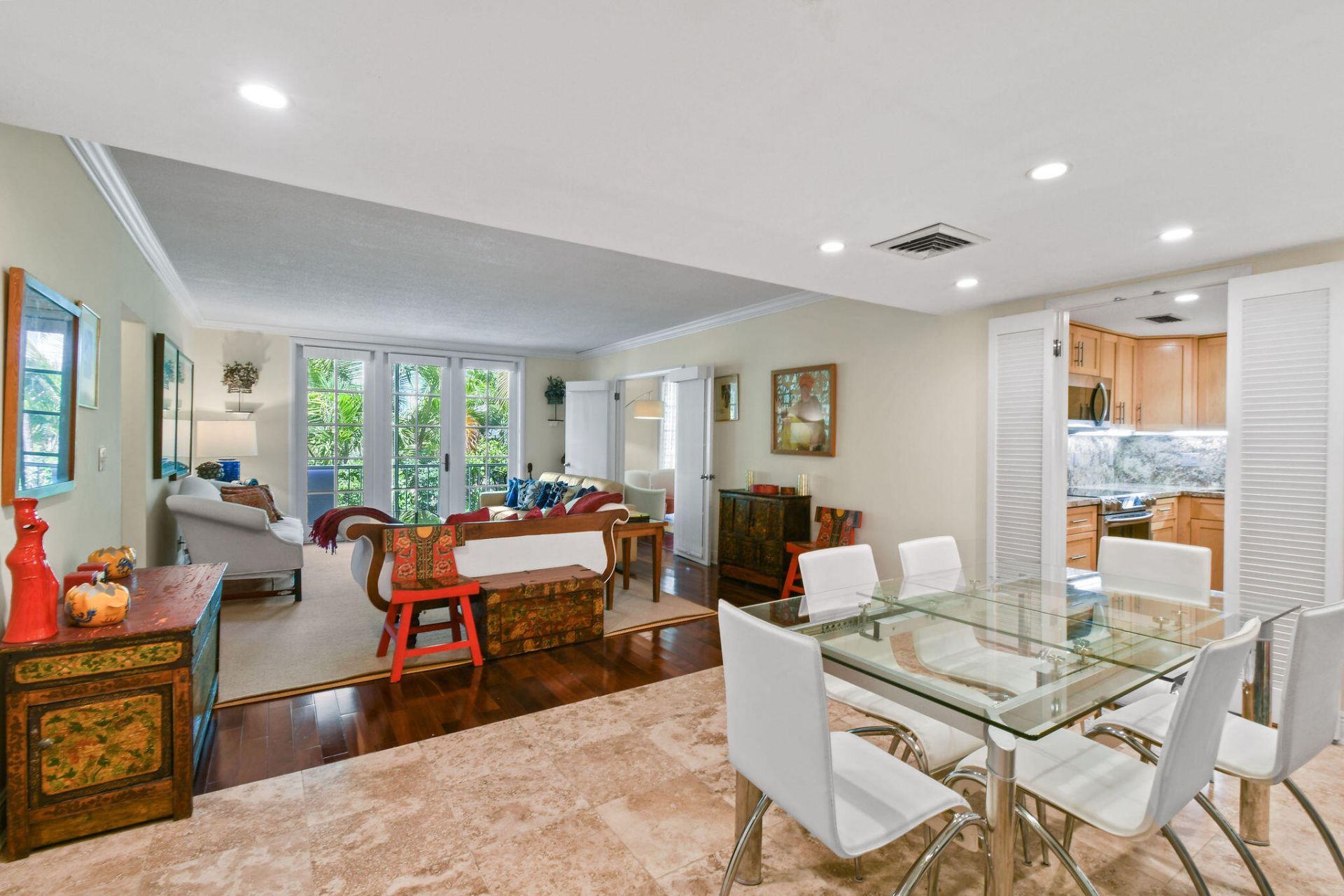 226 Brazilian Avenue, Unit 2 D, Palm Beach, FL 33480 Photo