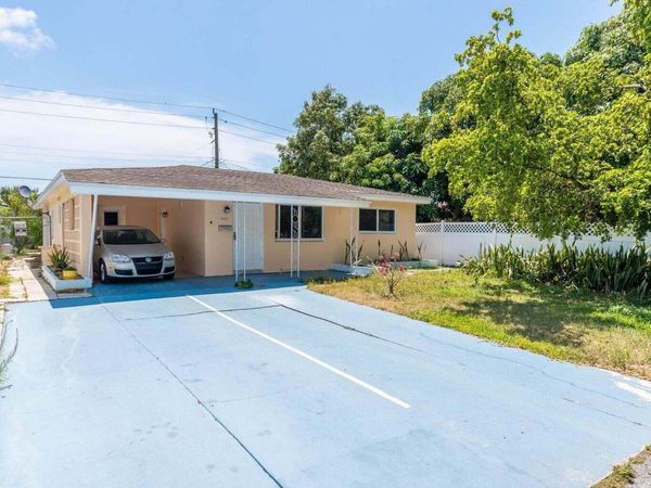 4230 NE 1st Terrace, Oakland Park, FL 33334