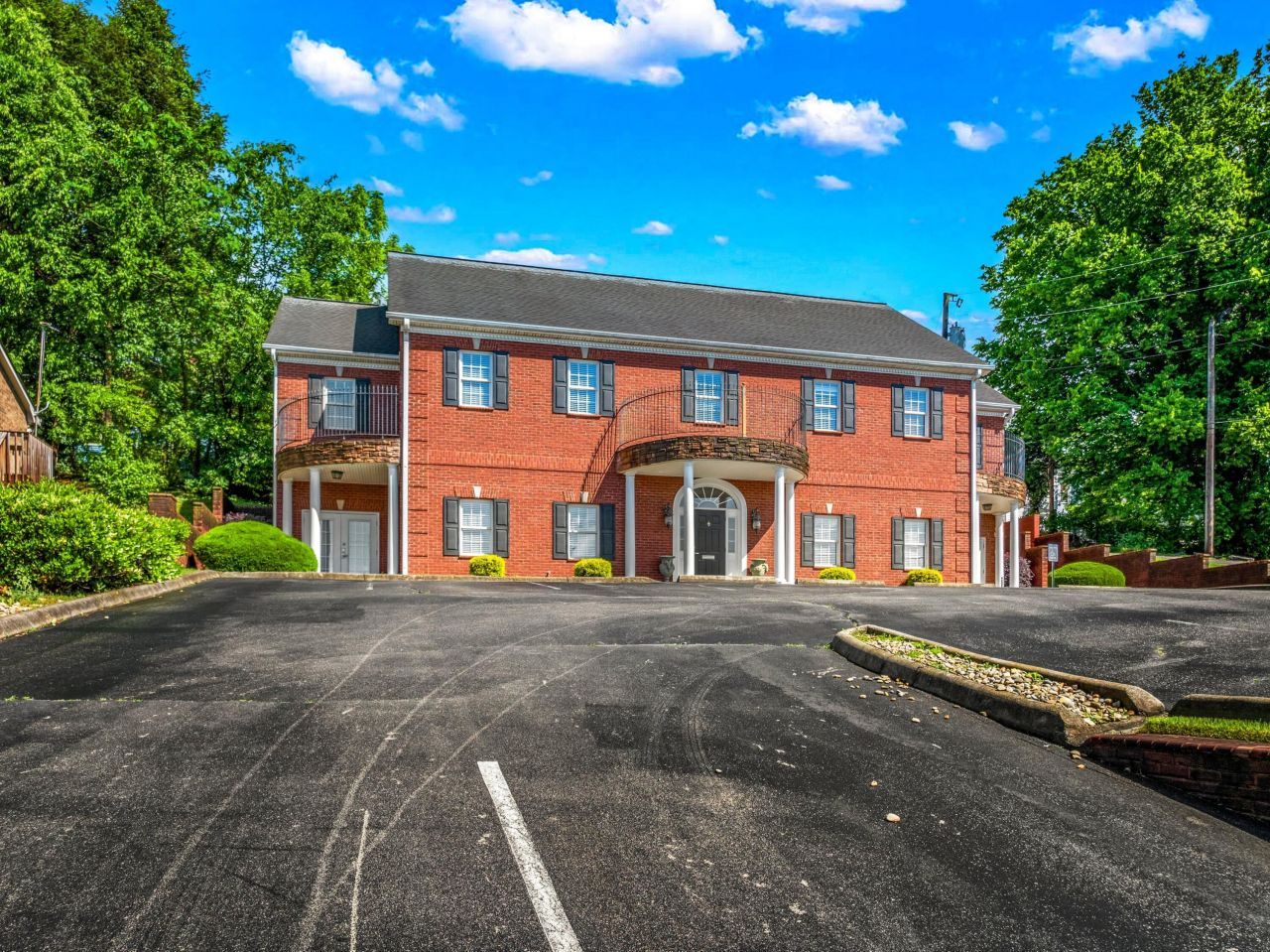 400 W 1st N Street, Morristown, TN 37814 Main Photo