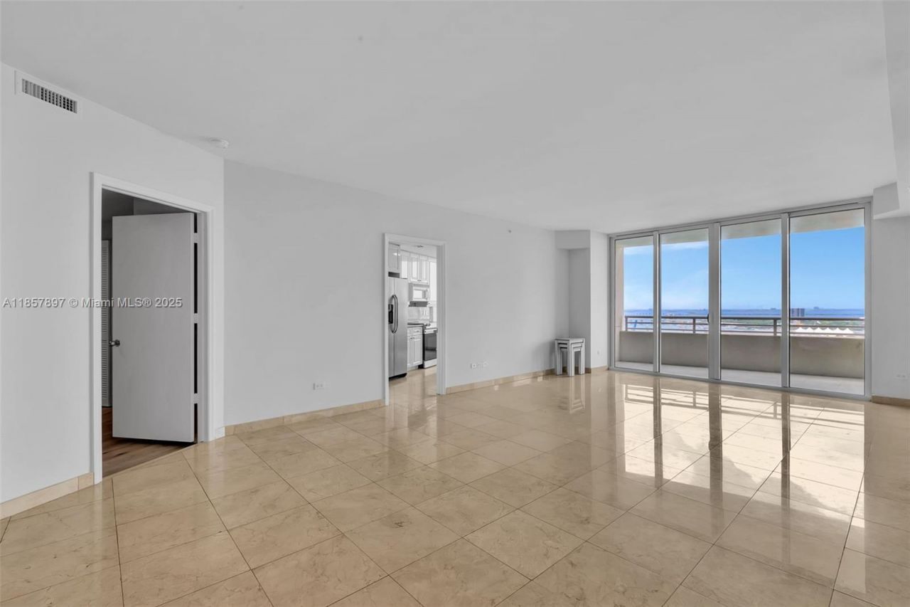 848 Brickell Key Dr, Unit 2602, Miami, FL 33131 Photo