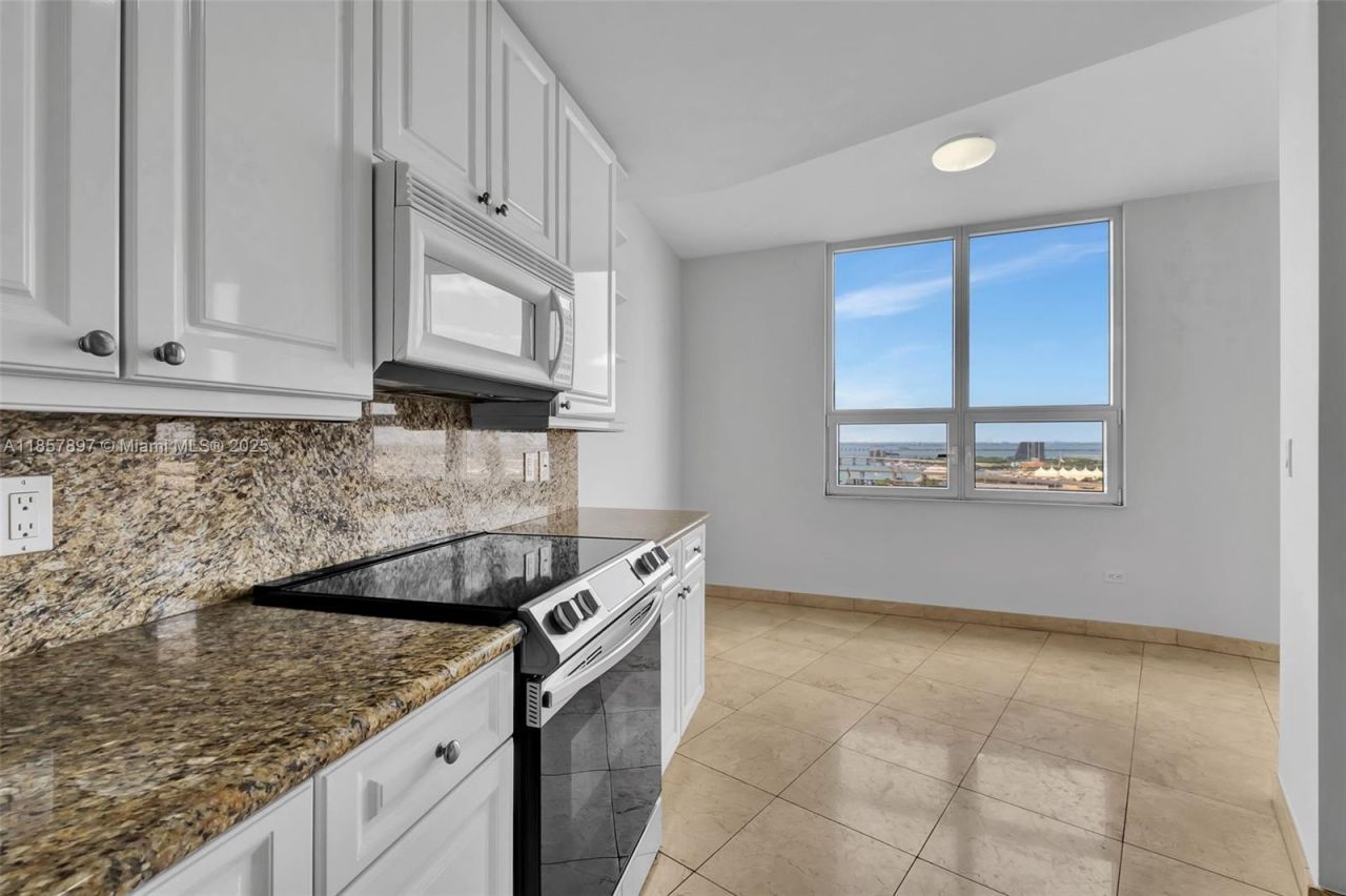 848 Brickell Key Dr, Unit 2602, Miami, FL 33131 Photo