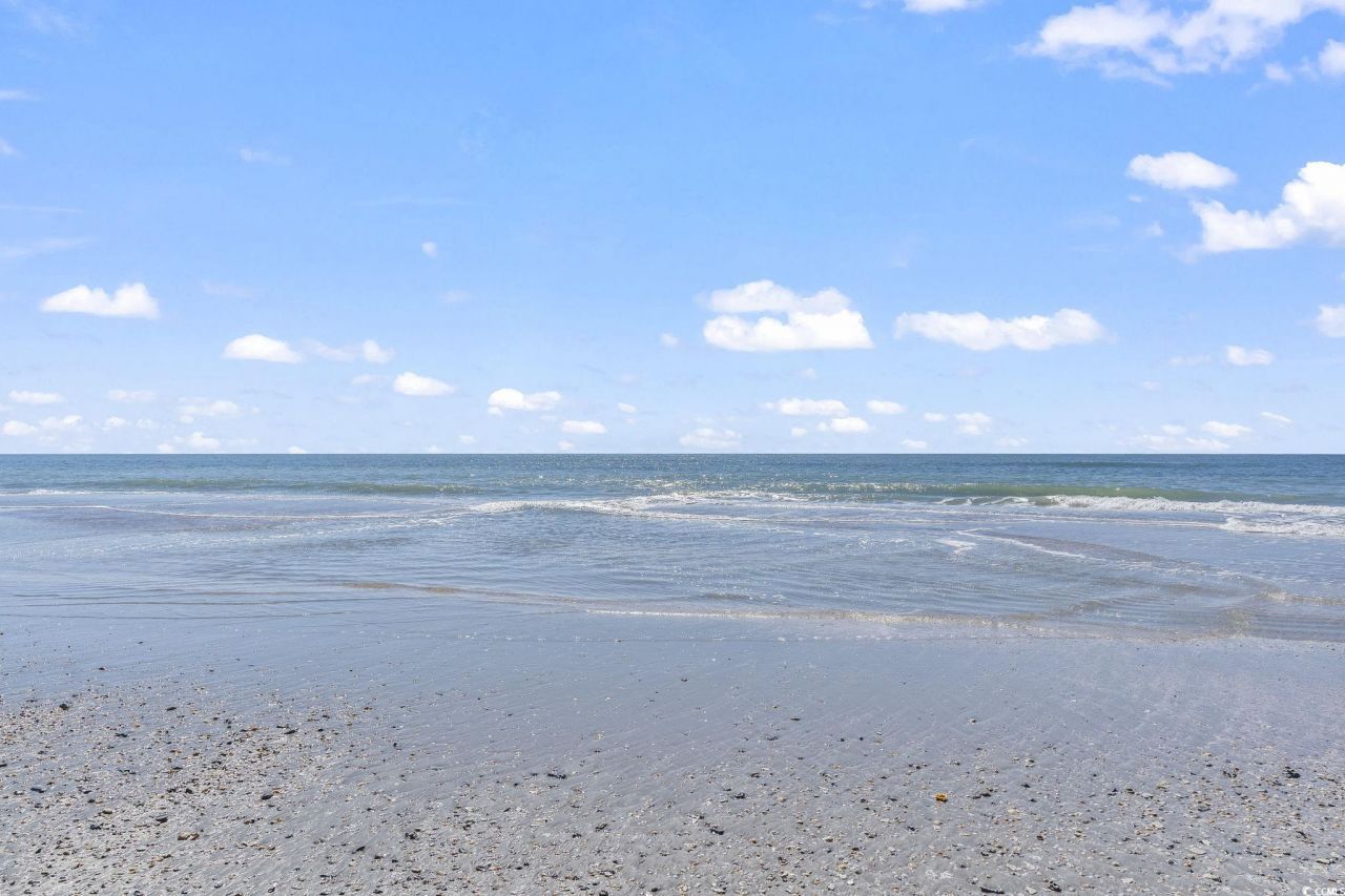 9820 Queensway Blvd. Photo 23