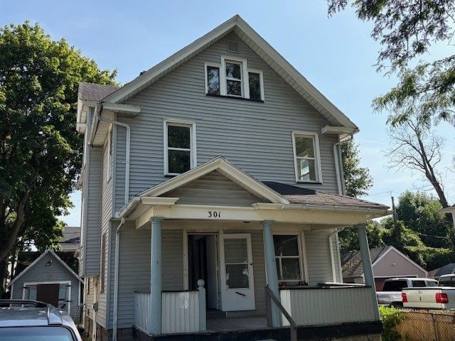 301 Selye Terrace, Rochester, NY 14613 Main Photo