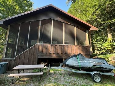 11 Wall Street, Bernhards Bay, NY 13028