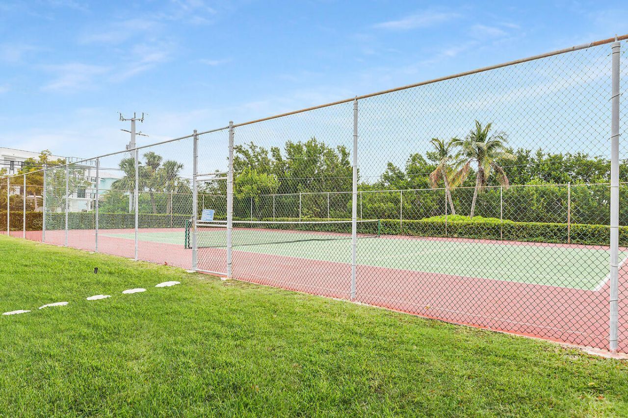 135 Coco Plum Drive, Unit 1B, Marathon, FL 33050 Photo