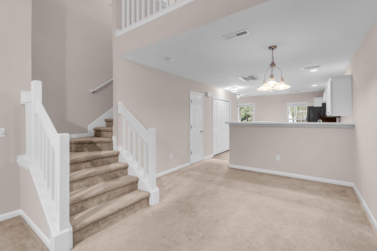 8712 Grassy Oak Trail Photo 13