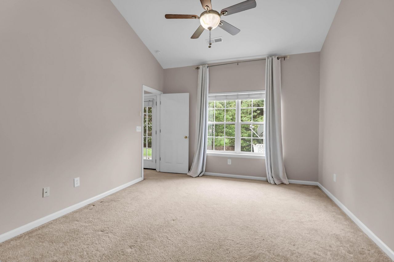 8712 Grassy Oak Trail Photo 19