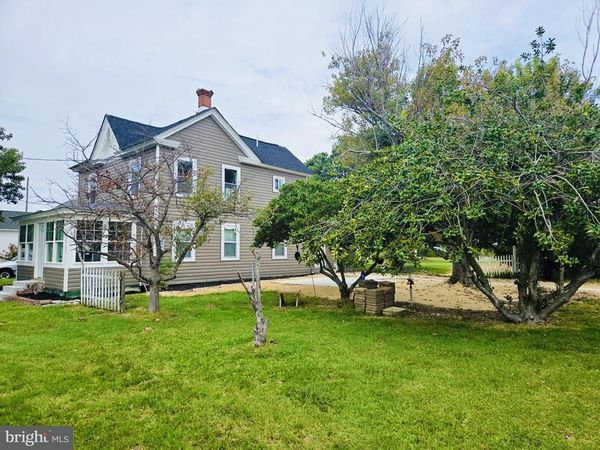 2527 OLD HOUSE POINT ROAD, FISHING CREEK, MD 21634