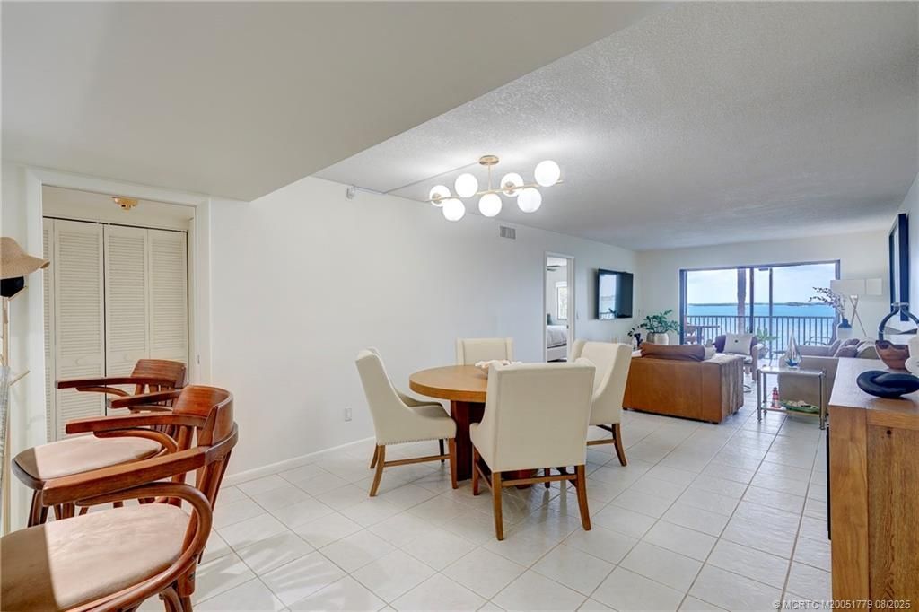10 NE Plantation Road, Unit 101, Stuart, FL 34996 Photo